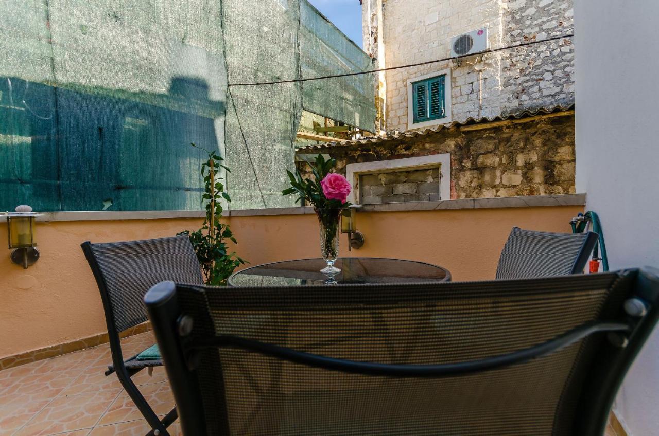 Apartments Old Town Трогир Экстерьер фото